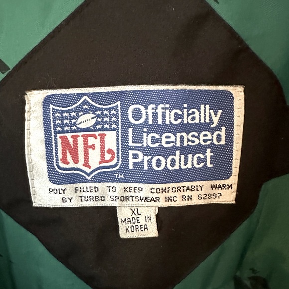 VINTAGE New York Jets Jacket by the NFL. Size: XL. Never worn! - Picture 7 of 10